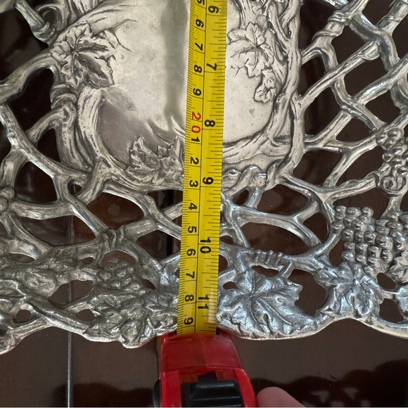 Arthur Court Silver Metal Lattice Grape Leaf Serving Decorative Bowl - Picture 10 of 13